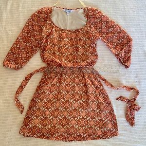 Silky dress with non see through liner